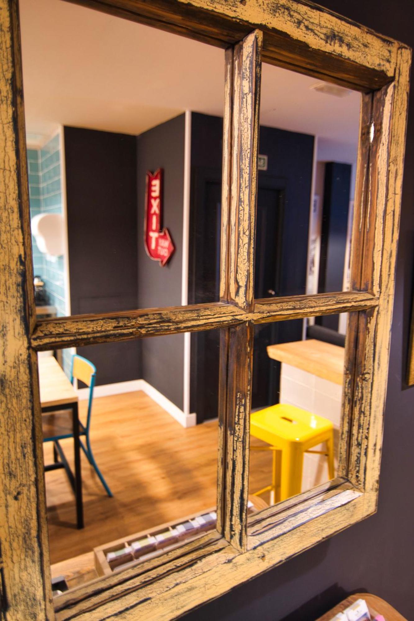 Factory Hostels Barcelona Exterior photo